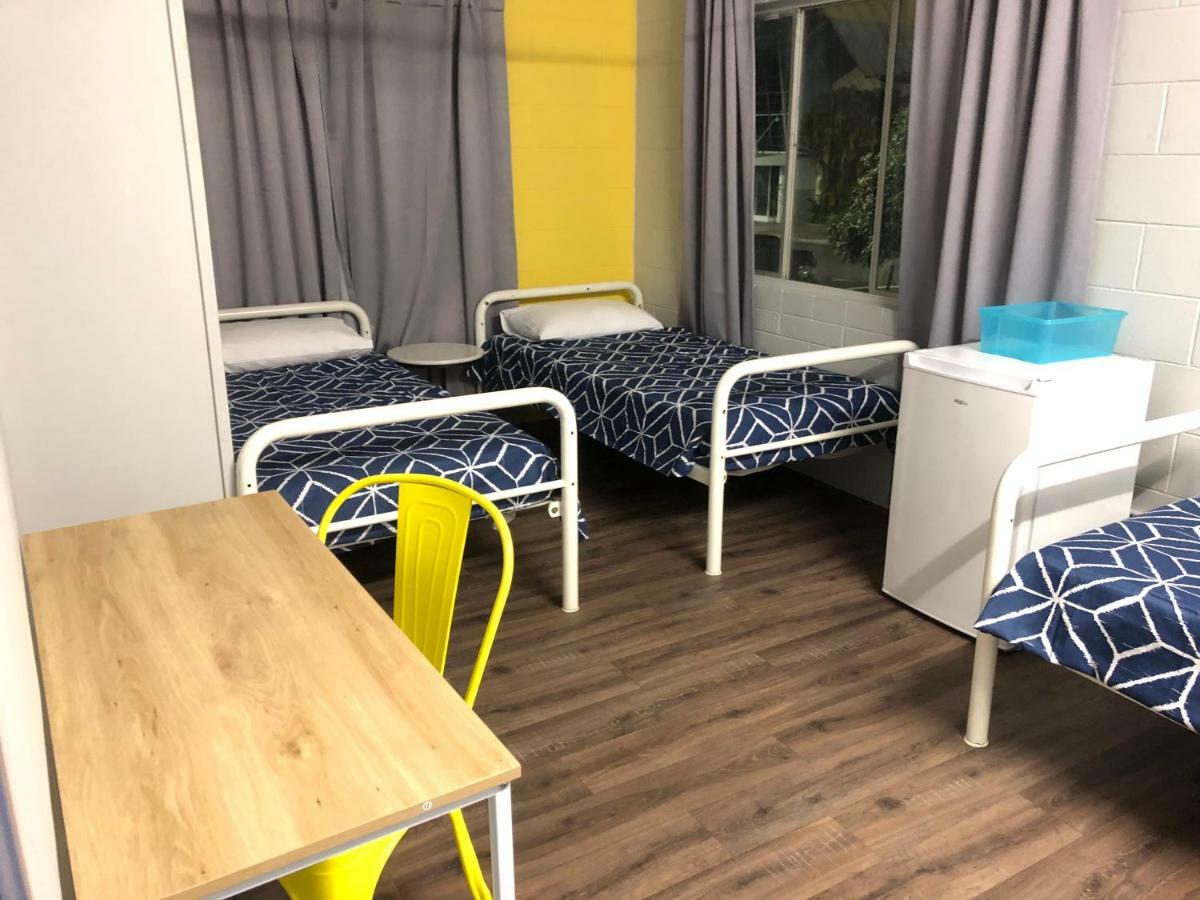 Reef Backpackers Vandrarhem Cairns Exteriör bild